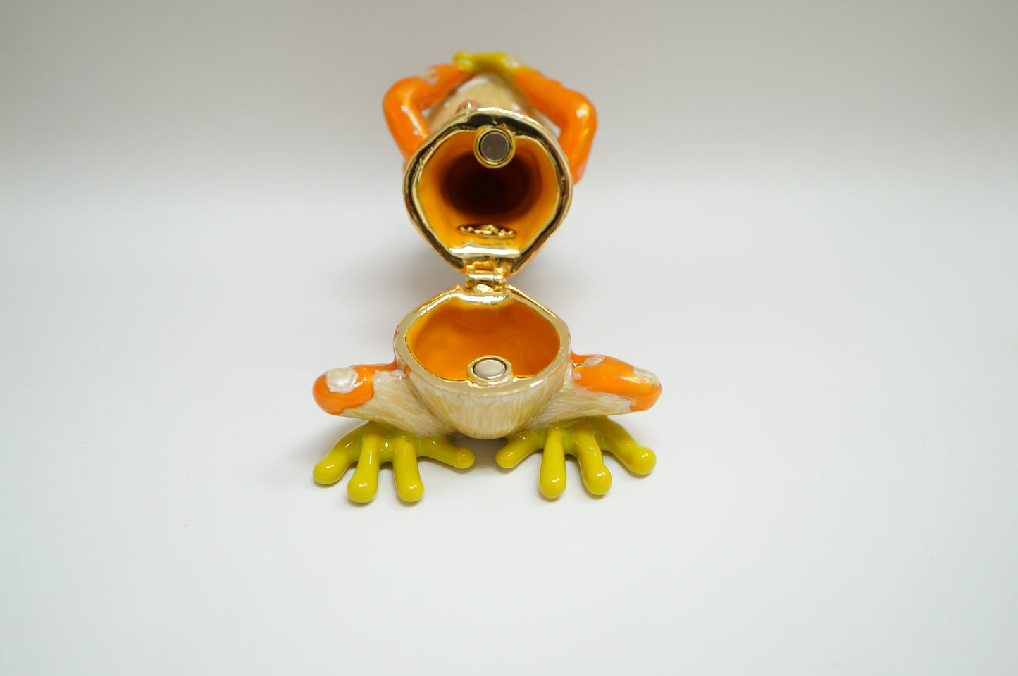 Cristiani Collezione Frog with hat Trinket Box.